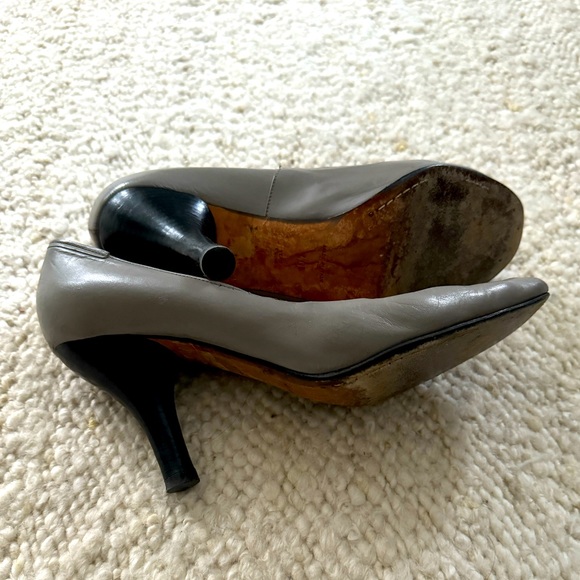 Costume National Grey Peep Toe Heels - Picture 4 of 4